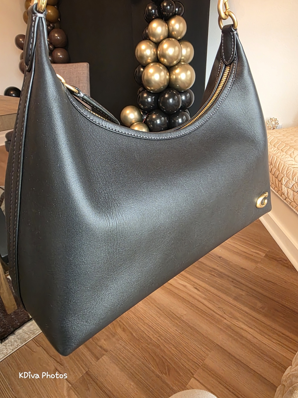 Coach Black Leather Shoulder Bag with Signature 'C' Hardware - Picture 2 of 5